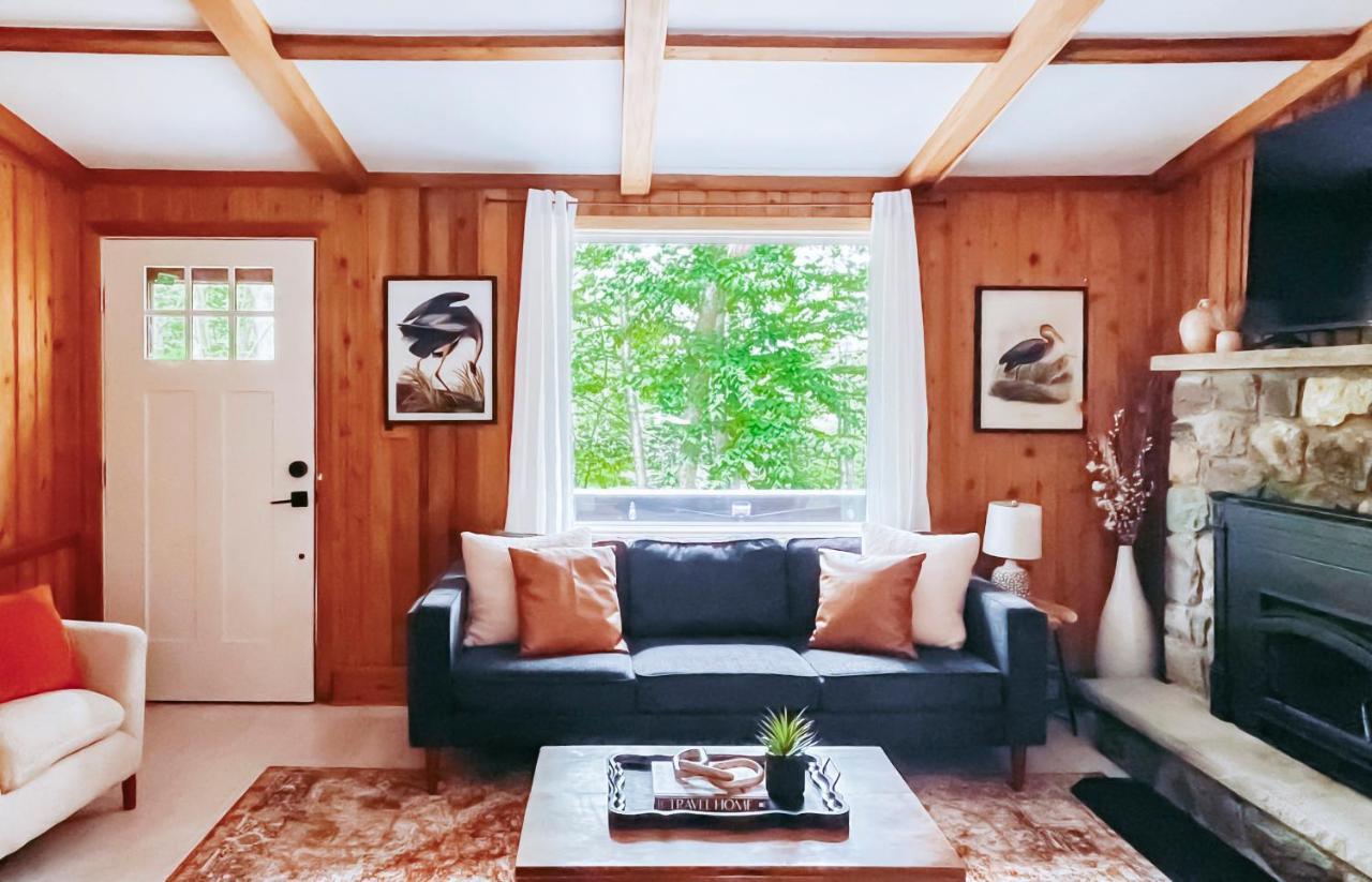 Stylish And Cozy Cabin, Walking Distance To Big Bass Lake Gouldsboro 外观 照片
