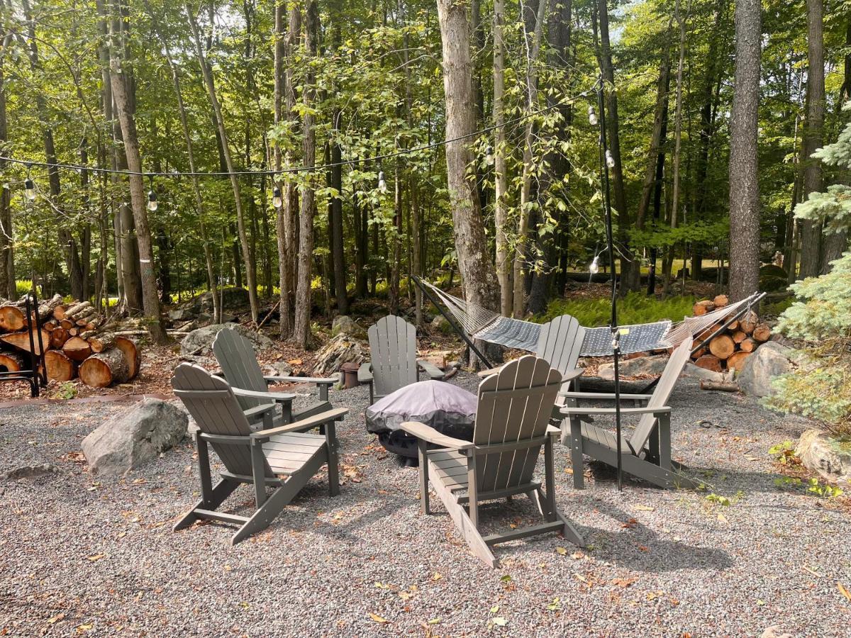 Stylish And Cozy Cabin, Walking Distance To Big Bass Lake Gouldsboro 外观 照片